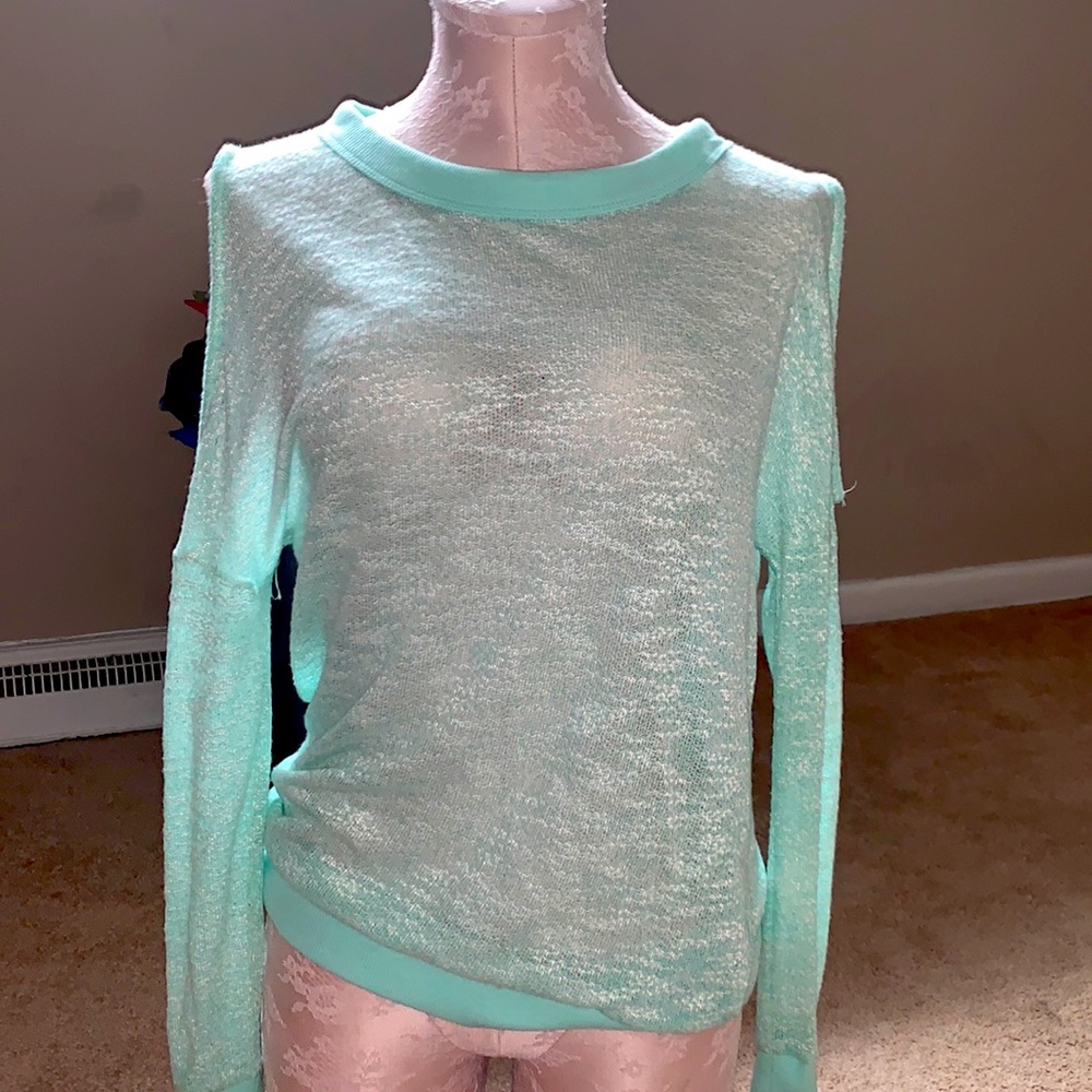 ASOS COLD SHOULDER TOP SIZE6